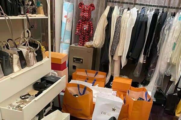 平安区回收一线品牌衣服
